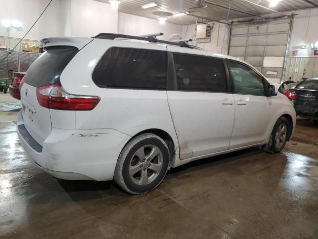 2015 Toyota Sienna LE