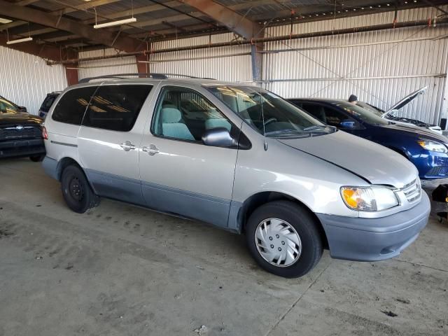 2002 Toyota Sienna CE