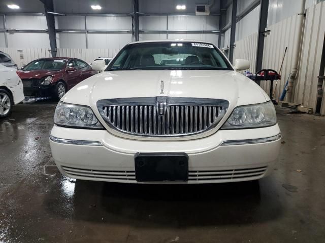 2007 Lincoln Town Car Signature