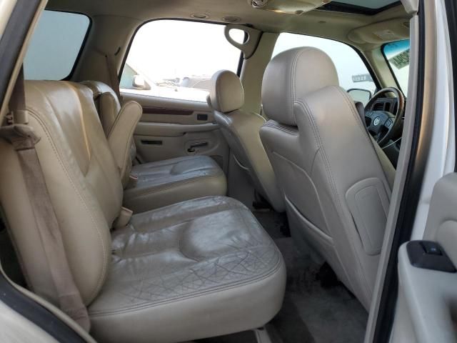 2004 Cadillac Escalade Luxury