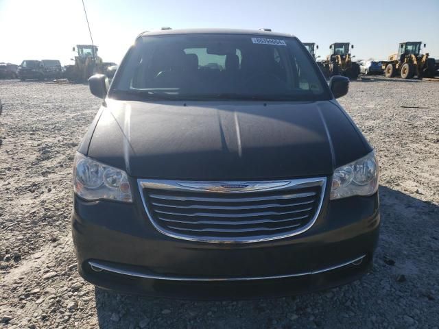 2013 Chrysler Town & Country Touring