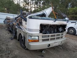 Workhorse Custom Chassis salvage cars for sale: 2003 Workhorse Custom Chassis Motorhome Chassis P3500