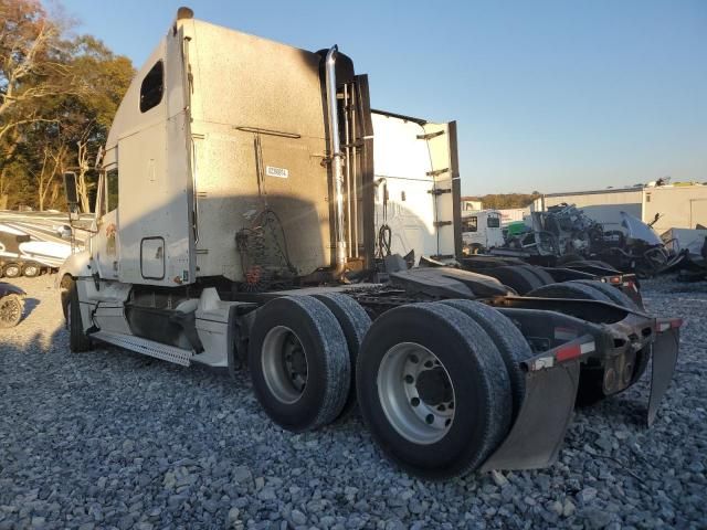 2005 Freightliner Conventional Columbia