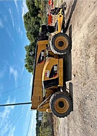 2021 Caterpillar TL1055D