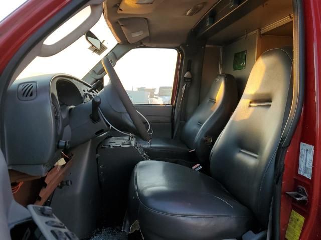 2006 Ford Econoline E450 Super Duty Cutaway Van