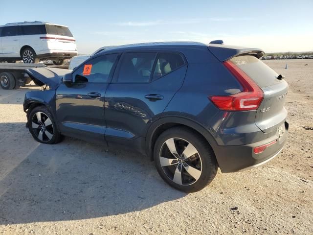 2021 Volvo XC40 T5 Momentum