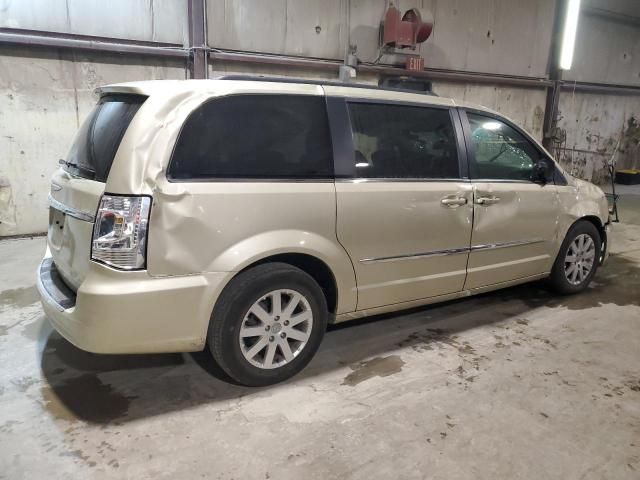 2011 Chrysler Town & Country Touring L