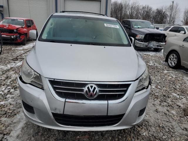 2009 Volkswagen Routan SE