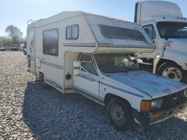 1986 Toyota Pickup Cab Chassis RN75 DLX