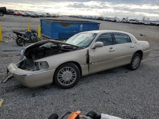 2007 Lincoln Town Car Signature Limited