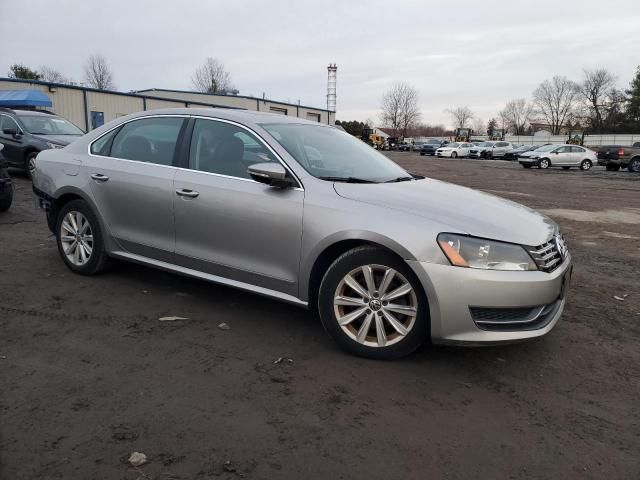 2012 Volkswagen Passat SEL