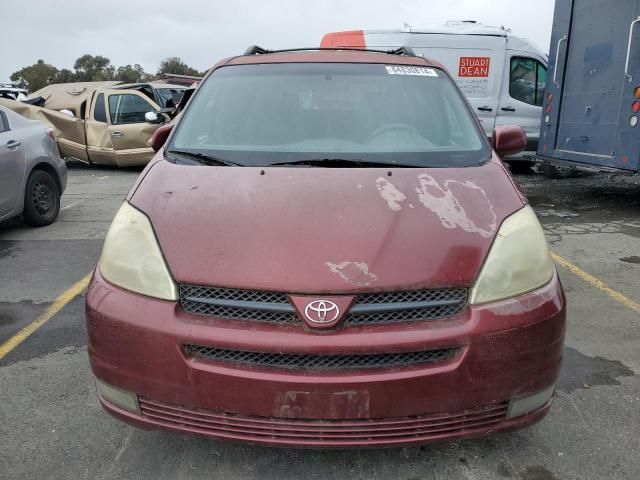 2004 Toyota Sienna XLE