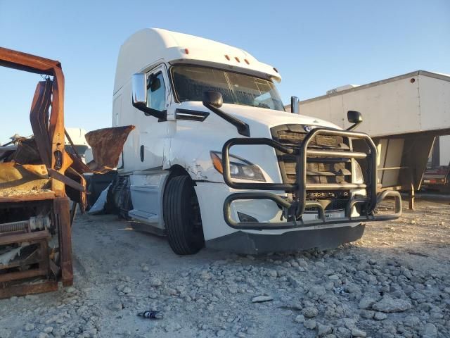 2018 Freightliner Cascadia 126