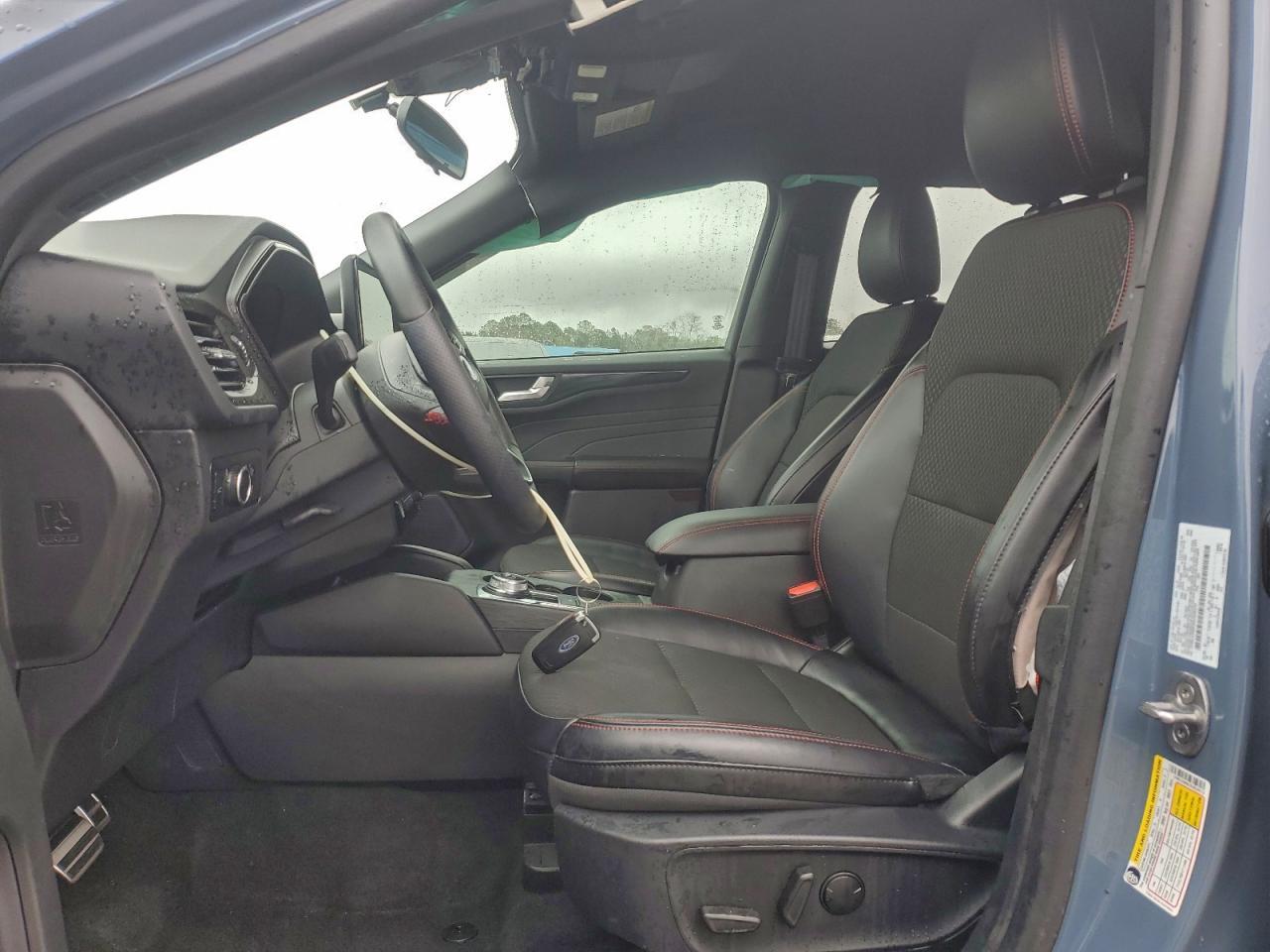 2024 Ford Escape st Line