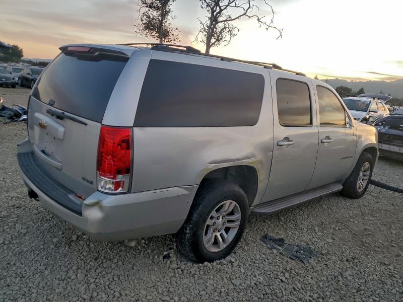 2010 Chevrolet Suburban C1500 ls