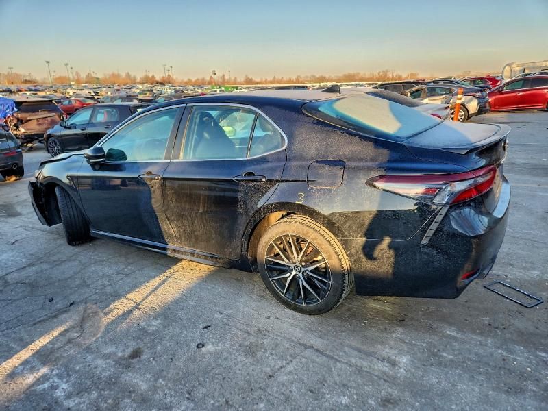 2022 Toyota Camry se