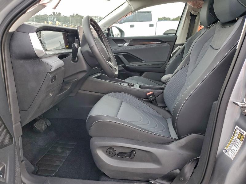 2025 Volkswagen Tiguan se