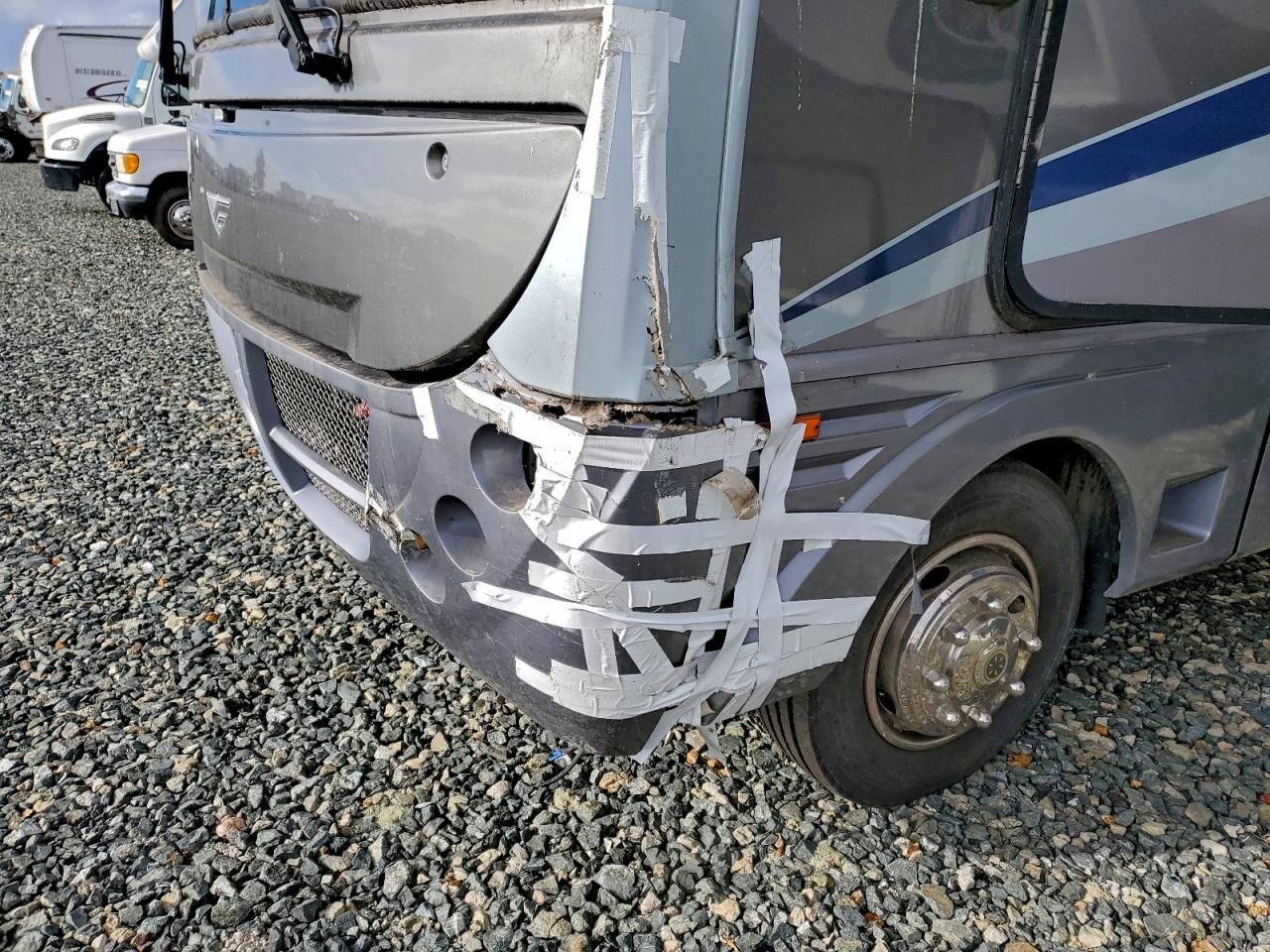 2005 Other 2005 Workhorse Custom Chassis Motorhome Chassis W2