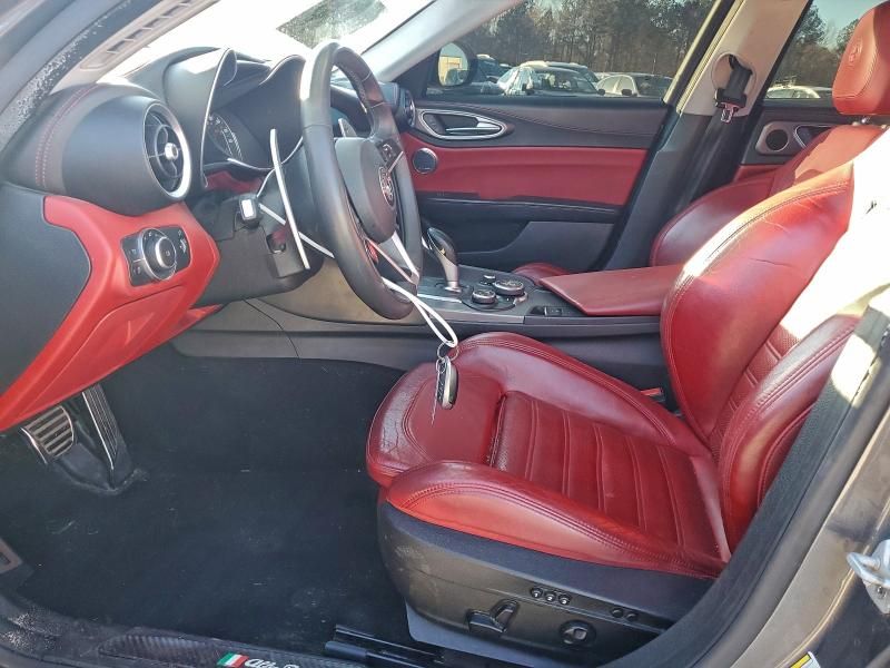 2018 Alfa Romeo Giulia ti Q4