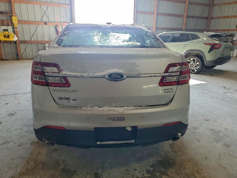 2017 Ford Taurus sel