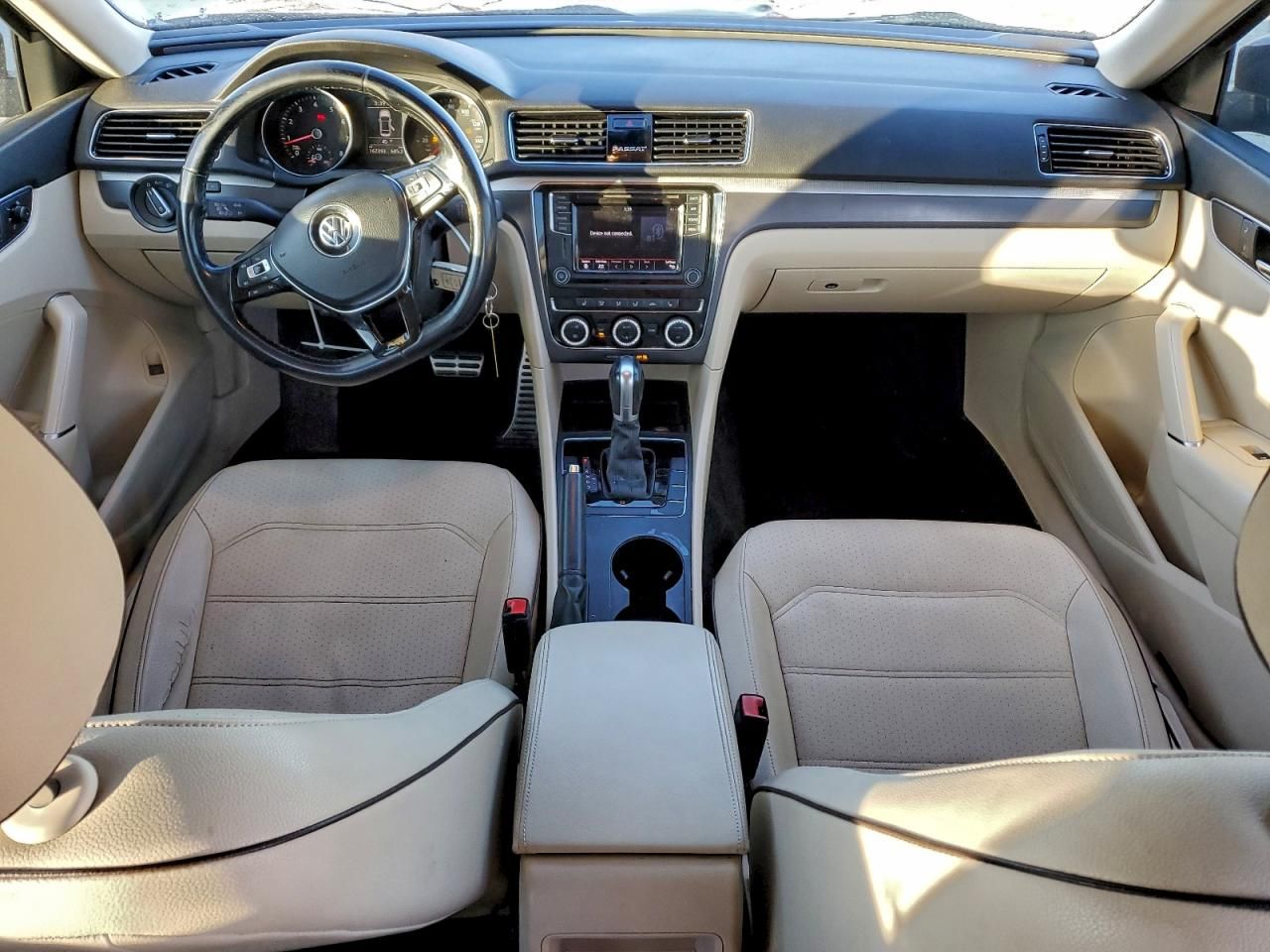 2018 Volkswagen Passat s