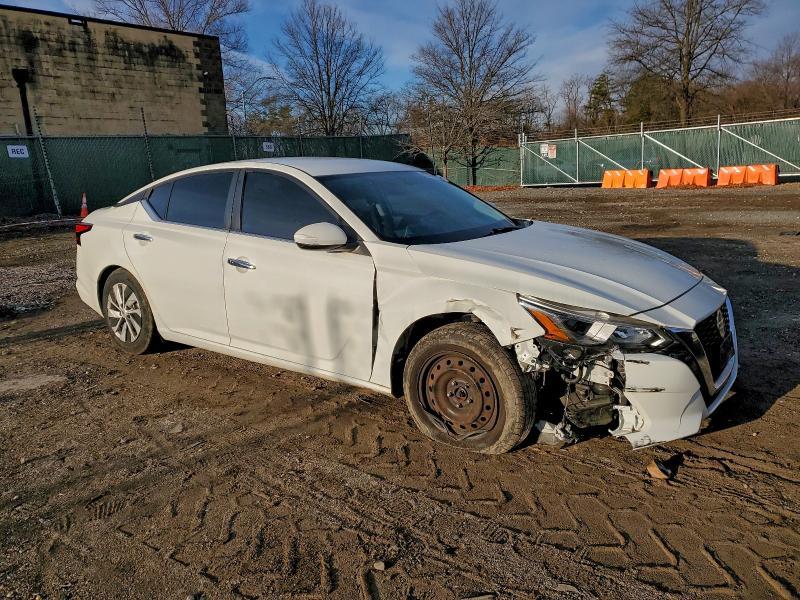 2020 Nissan Altima s