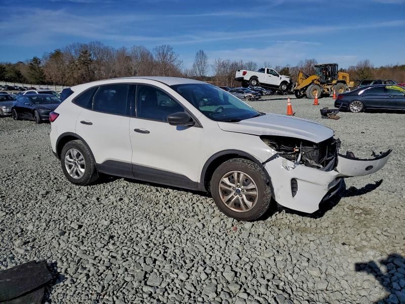 2022 Ford Escape s