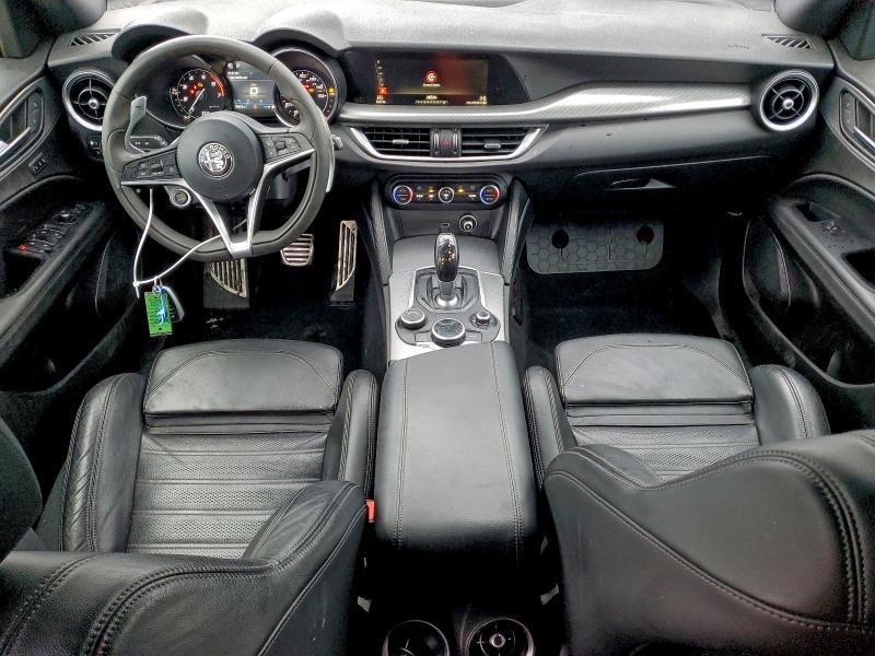 2018 Alfa Romeo Stelvio ti Sport