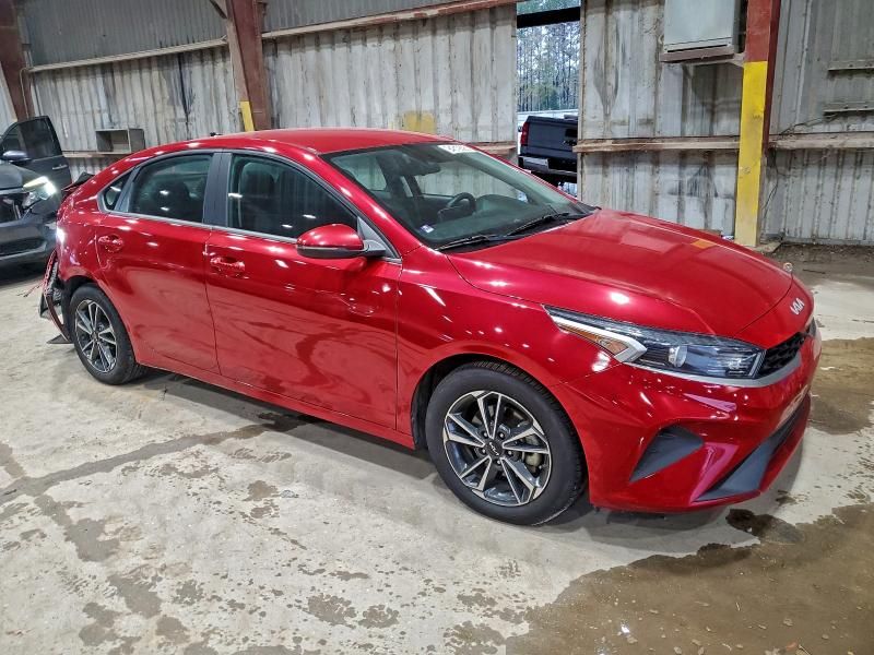 2022 KIA Forte fe