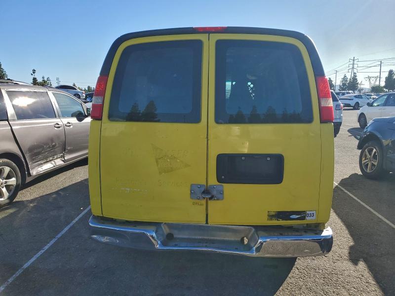 2013 Chevrolet Express 2500 Delivery van