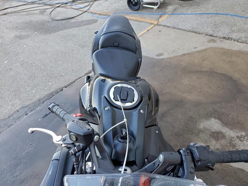 2025 Kawasaki EX650 R