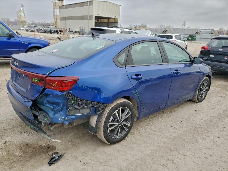 2024 KIA Forte lx