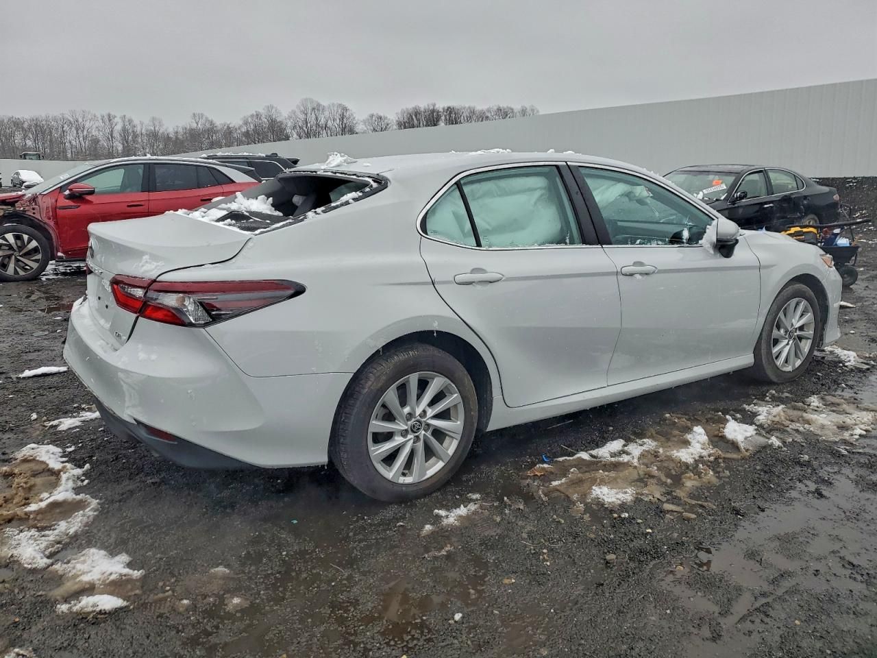 2023 Toyota Camry le