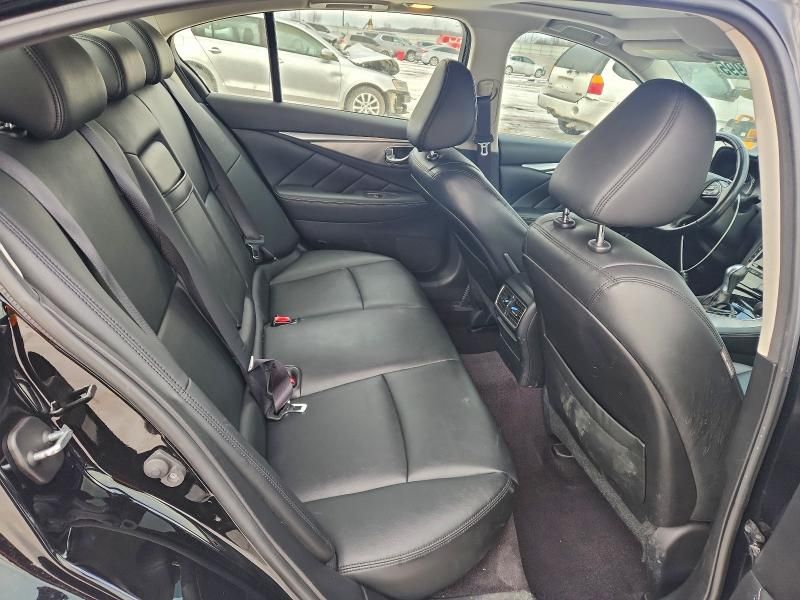 2015 Infiniti Q50 Base