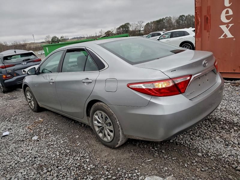 2016 Toyota Camry le