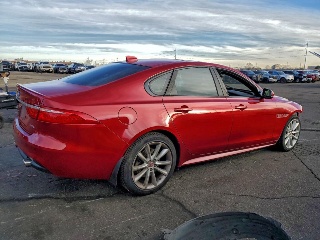 2017 Jaguar Xf R-sport