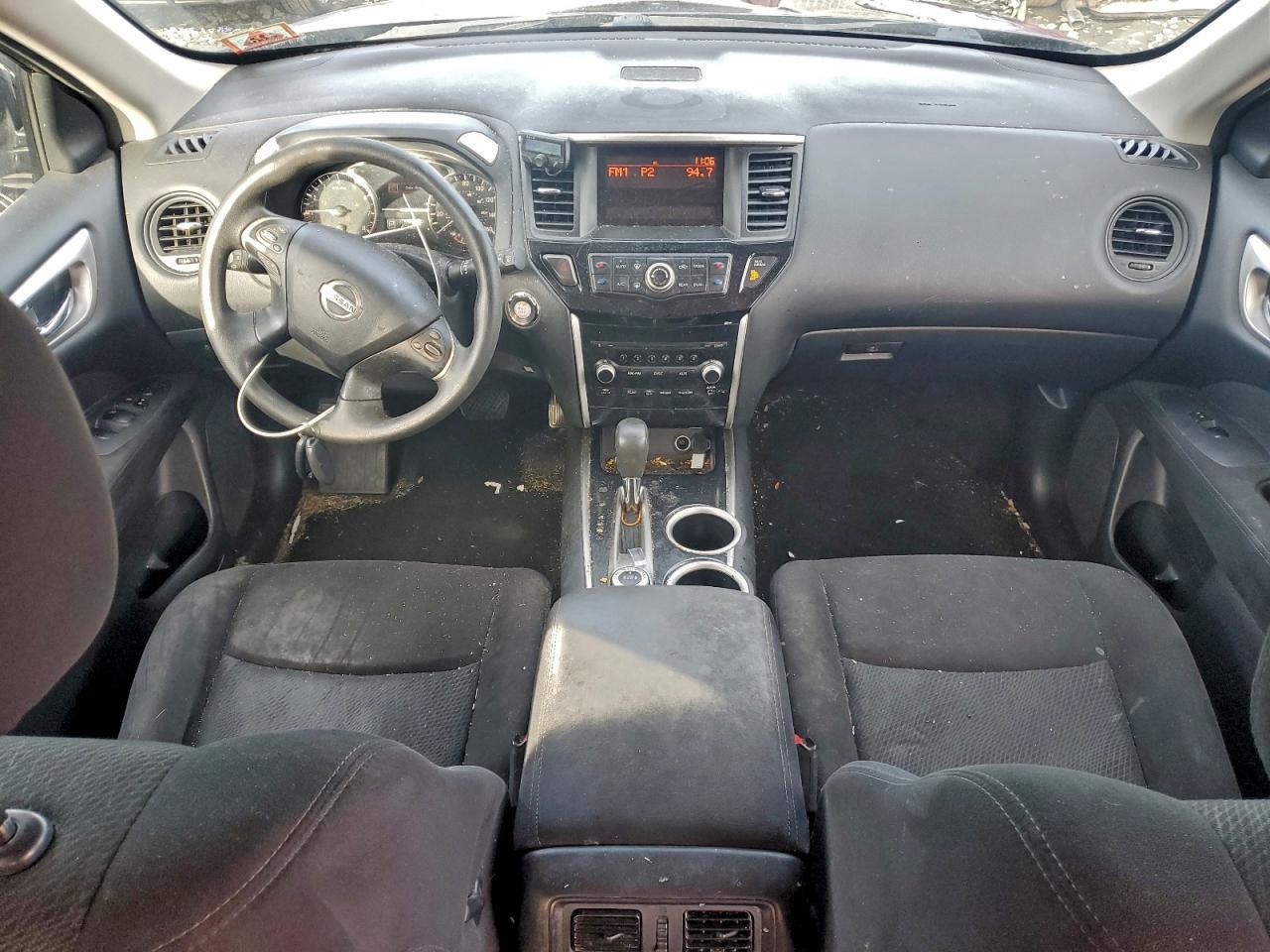 2014 Nissan Pathfinder s