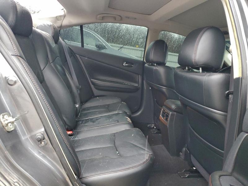 2014 Nissan Maxima s