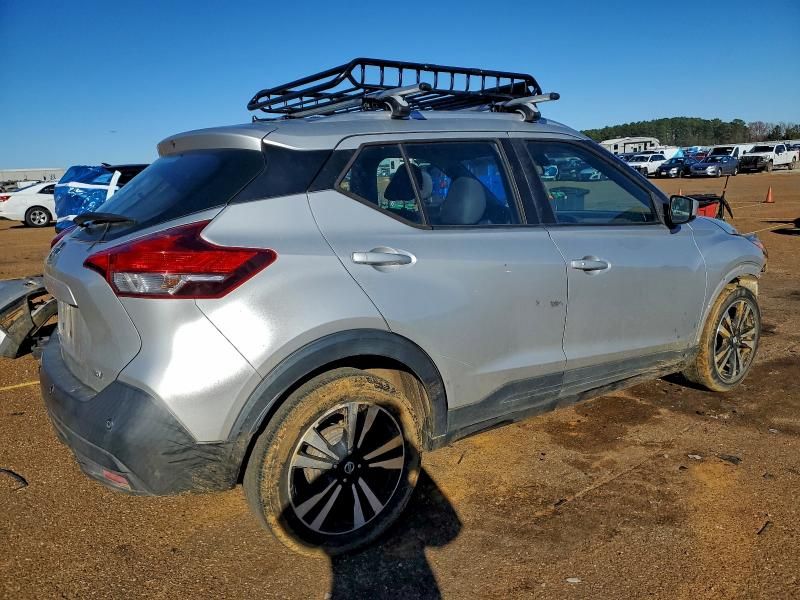 2020 Nissan Kicks sv