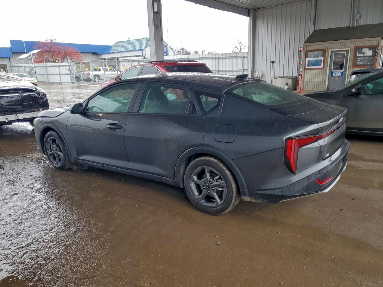2025 KIA K4 lx