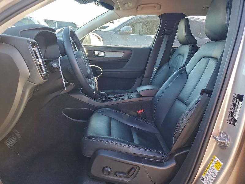 2024 Volvo Xc40 Core