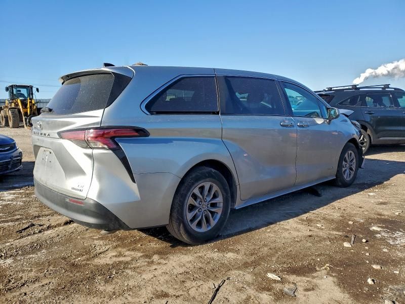 2021 Toyota Sienna le