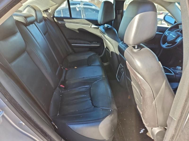 2016 Chrysler 300 Limited