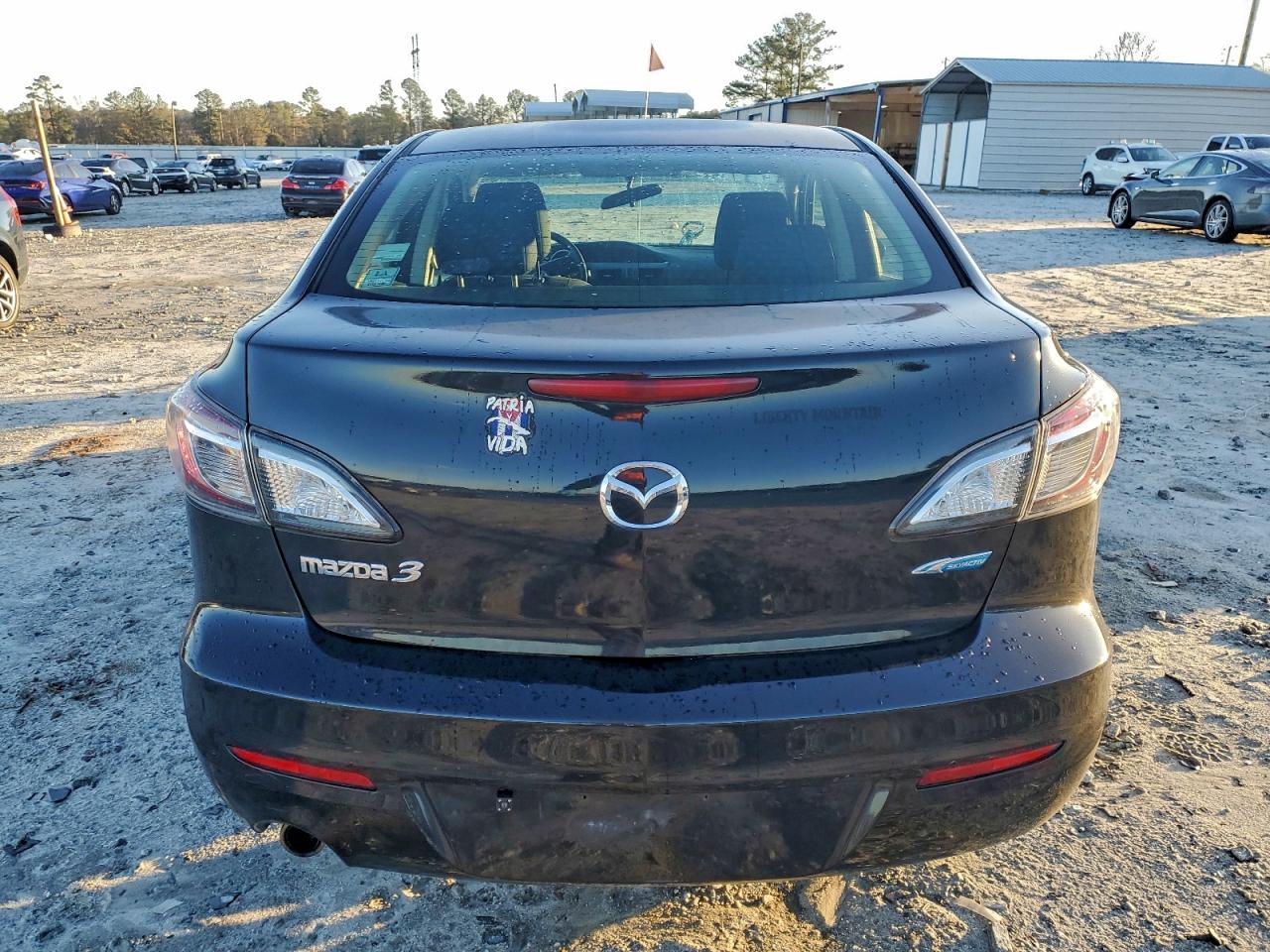 2012 Mazda 3 I