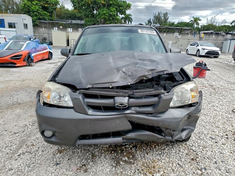 2005 Mazda Tribute s