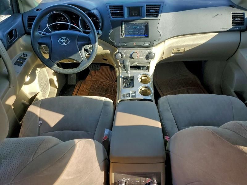2012 Toyota Highlander Base