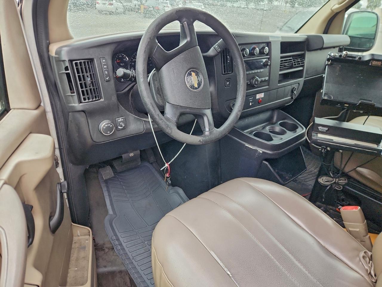 2011 Chevrolet Express G2500 Utility / Service Van