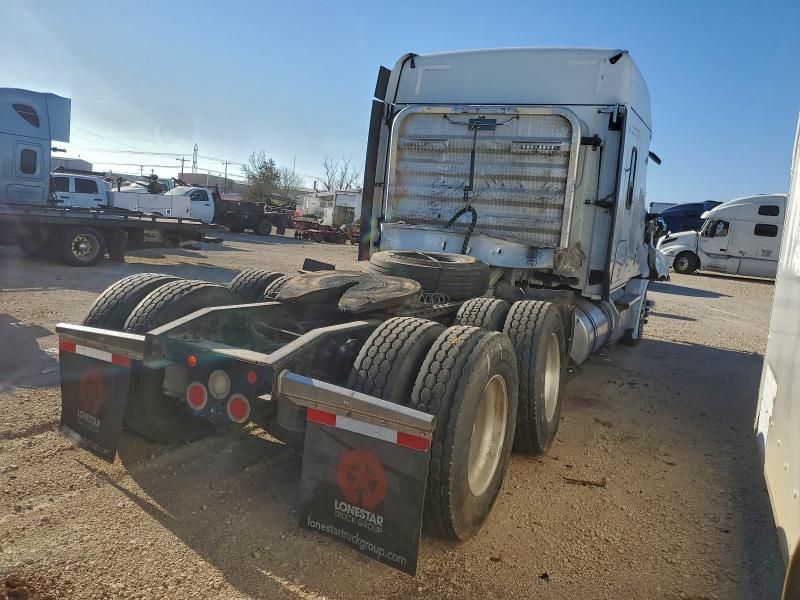 2021 Freightliner Cascadia 126 Semi Truck