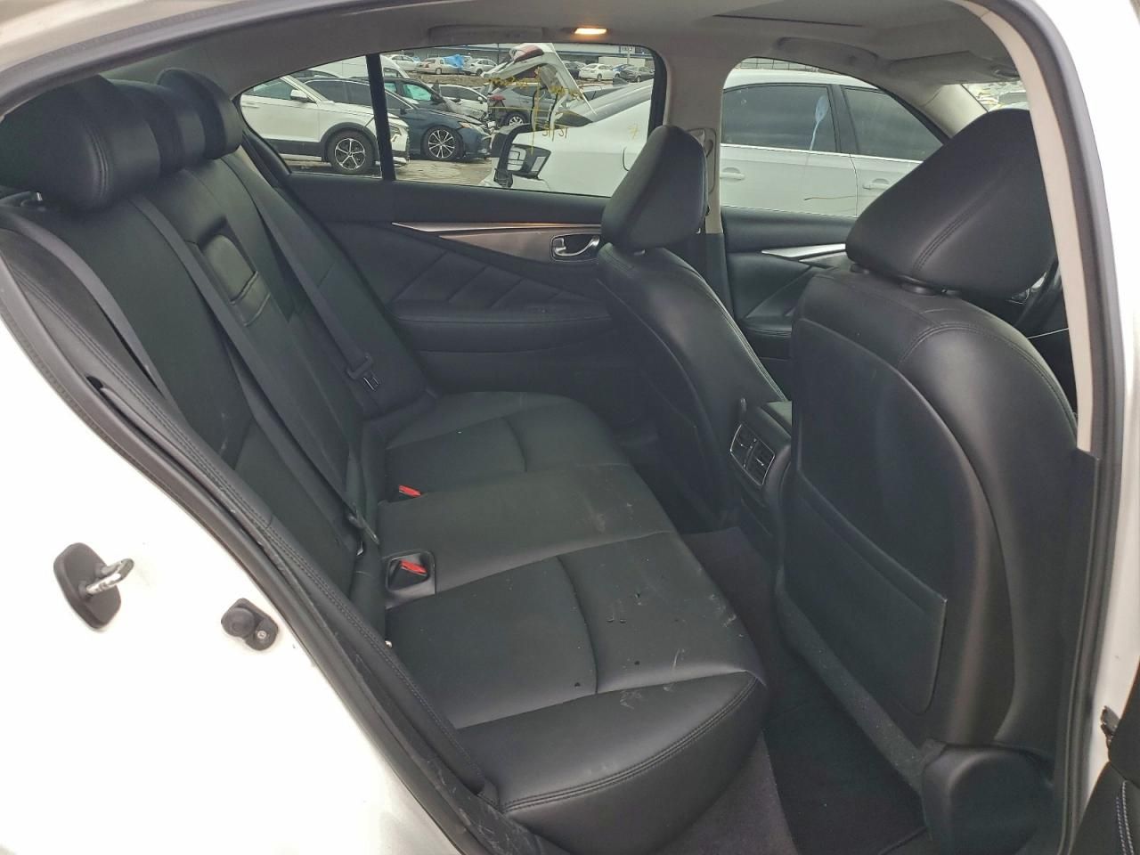 2015 Infiniti Q50 Base