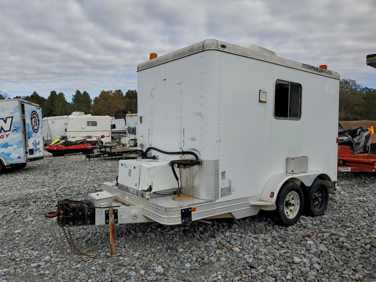 2006 Feathrlite 2006 Featherlite Fiber Optic Splicing Trailer